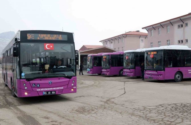 Van Büyükşehir Belediyesi 1 Yılda 16 Milyon Yolcu Taşıdı