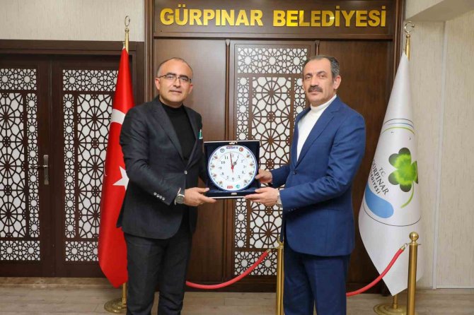 Gürpınar Belediyesinde Zam Sevinci