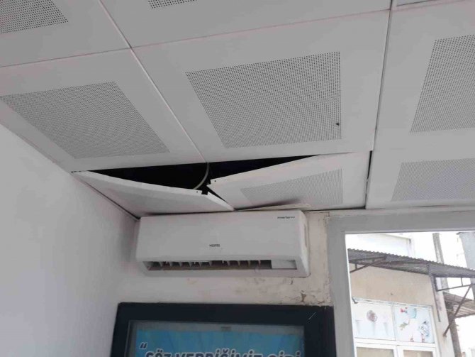 Bursa’da Kapalı Otobüs Duraklarına Çirkin Saldırı