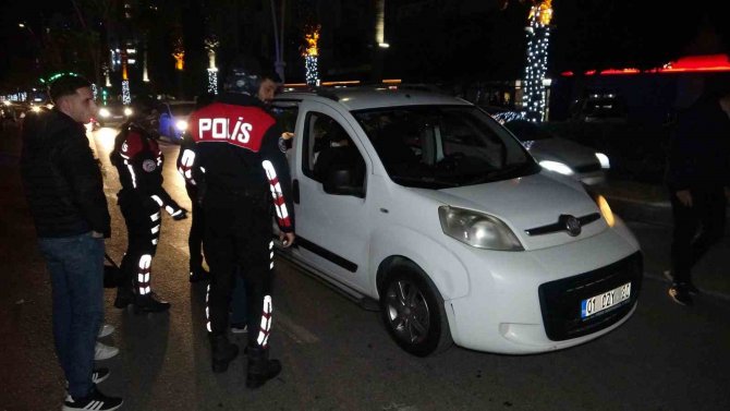 Adana’da 2 Bin Polisle Uygulama