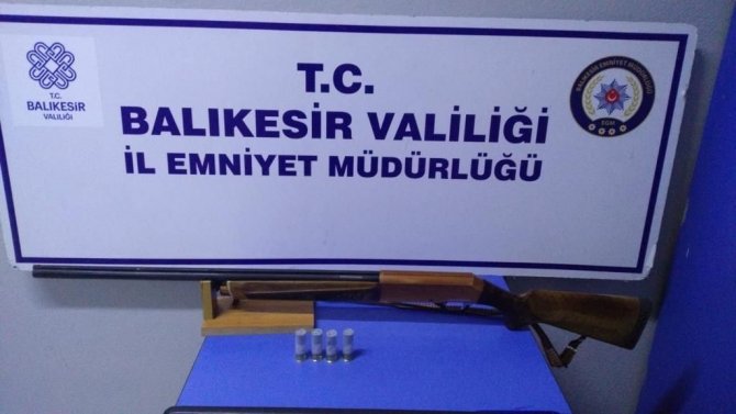 Balıkesir’de Polis Ve Jandarmadan ’Huzur’ Operasyonu
