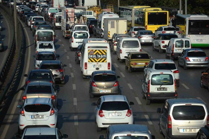 Bursa’da Okul Servisi Fiyatlarına Ara Zam Geldi