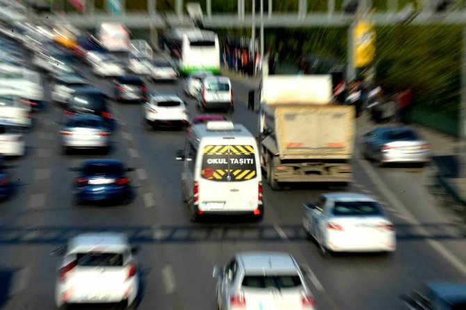 Bursa’da Okul Servisi Fiyatlarına Ara Zam Geldi