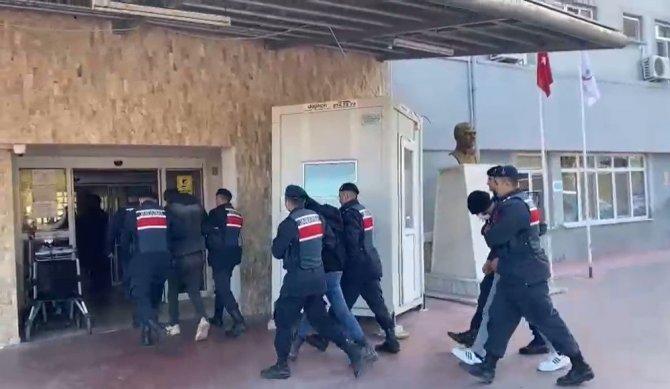 Acemi Hırsızlar