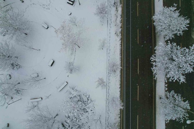 Kahramanmaraş Beyaz Örtüye Büründü