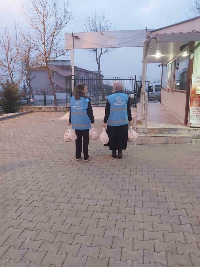 Komşum Projesi İle Yüzlerce Ailenin Yüzü Güldü