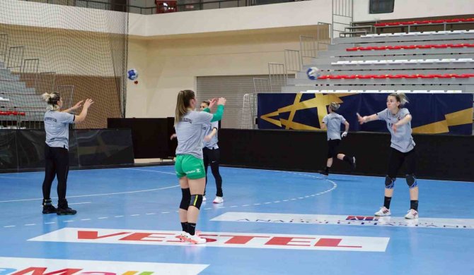 Kastamonu Belediyespor, Şampiyonlar Ligi Maçı Hazırlıklarını Sürdürüyor