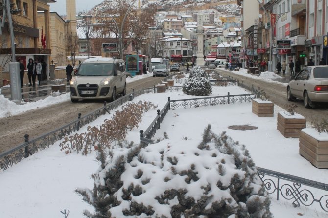 Ekvatorlu Üniversite Öğrencisi Bayburt Soğuğu Ve Karlı Havası Karşısında Şaşırdı