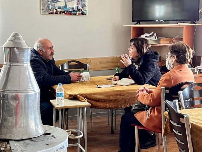 Elazığ’da Çiftçileri Bilgilendirme Çalışları Sürüyor