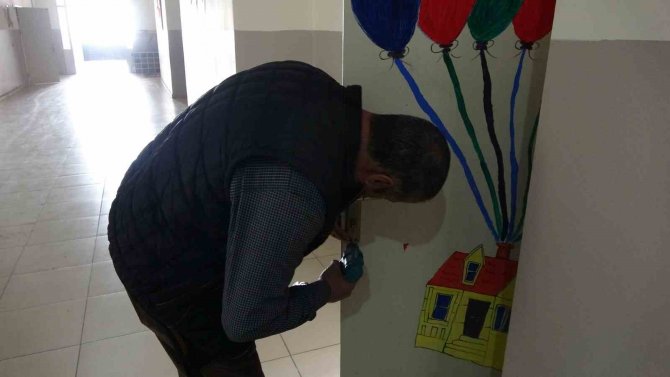 Yüksekova’da 5 Fedakar Öğretmen, 20 Öğrencisiyle Köy Okulunu Onardı