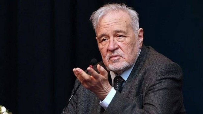 Tarihçi İ̇lber Ortaylı Leyla Hanım’ın Galasına Geliyor