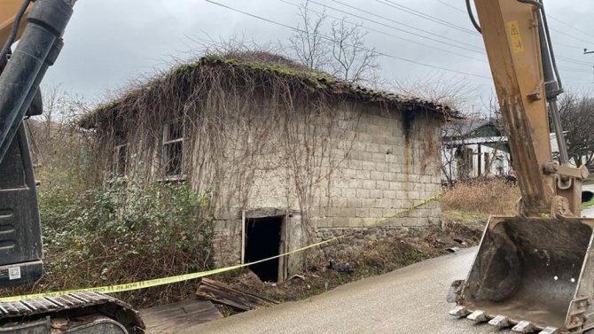 Riskli Yapılardan Arındırılan Gölcük’te Yıkılan Bina Sayısı 175’e Ulaştı