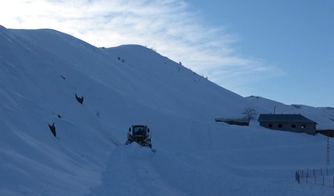 Muş’ta 107 Köy Yolu Ulaşıma Açıldı