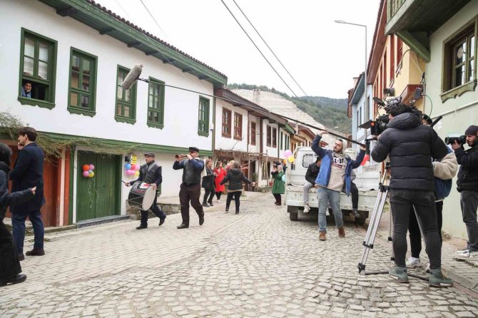 Misi Köy Dizi Çekimlerine Ev Sahipliği Yapıyor