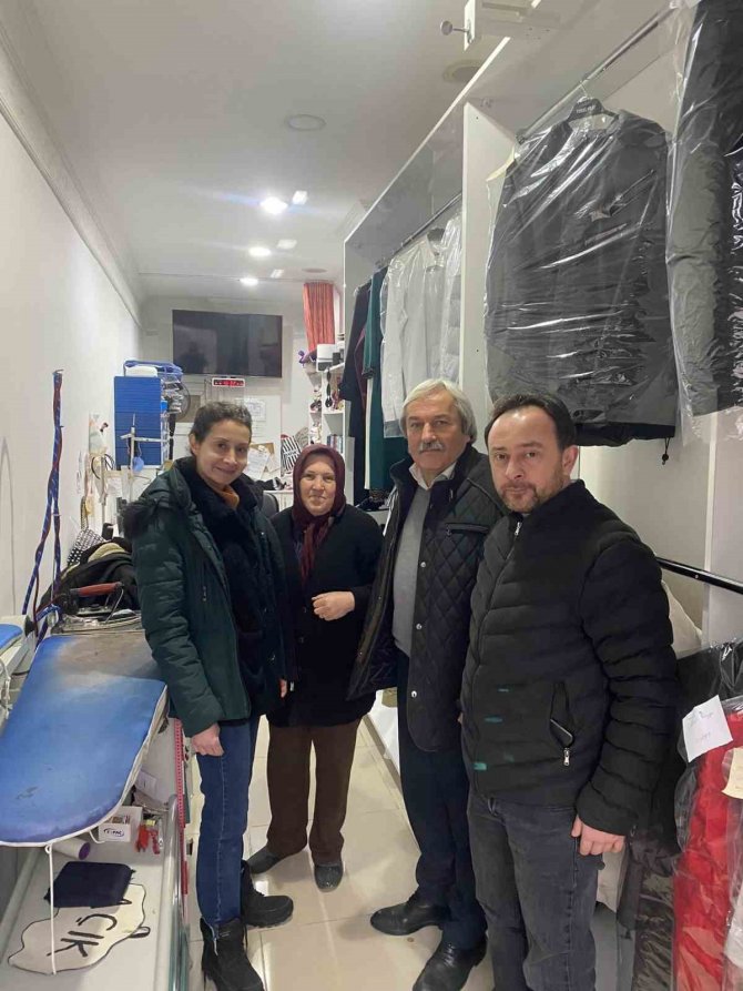 İ̇lçe Esnafı İle Bir Araya Geldi
