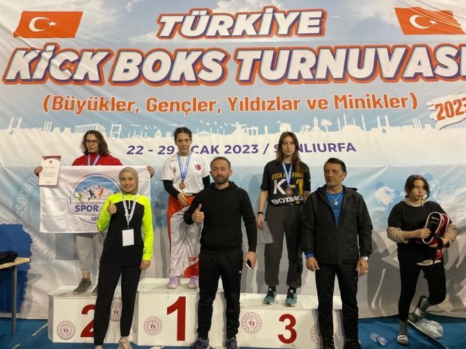 Rakiplerine Ringi Dar Ettiler