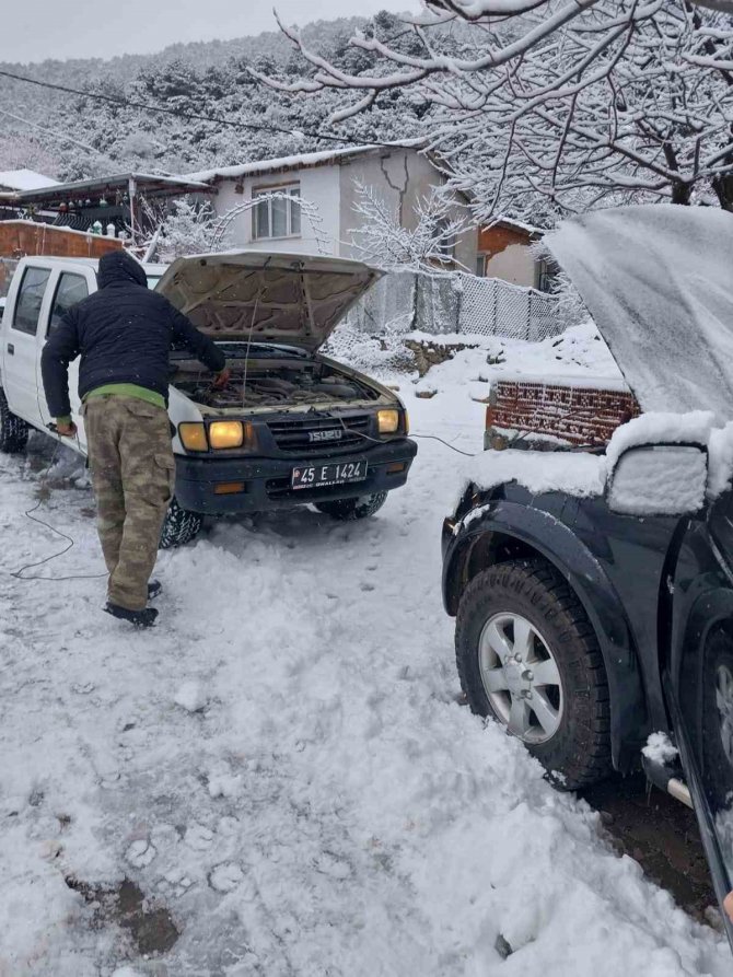 Şehzadeler’de Kar Mesaisi