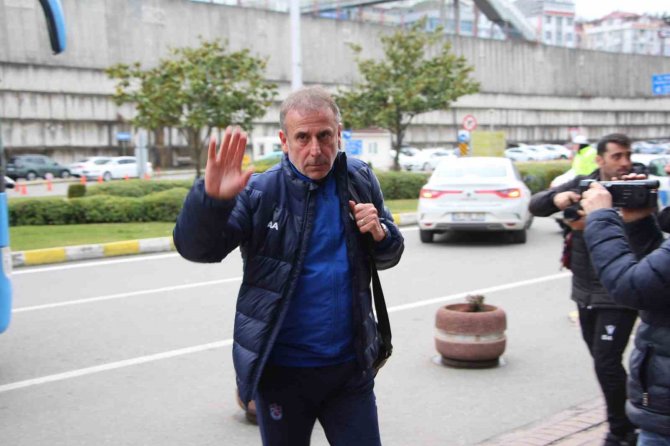 Trabzonspor, Galatasaray Maçı İçin İ̇stanbul’a Gitti