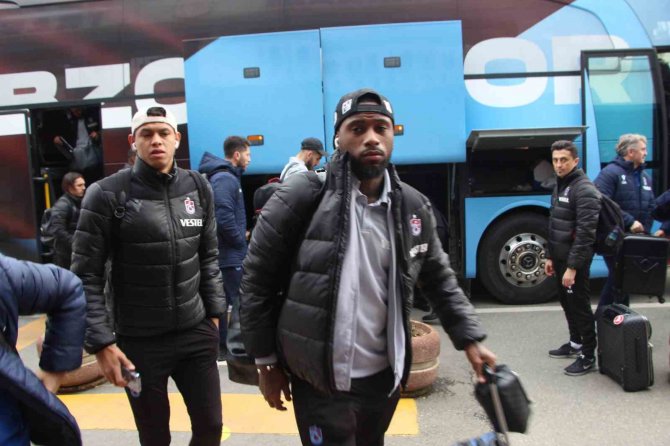 Trabzonspor, Galatasaray Maçı İçin İ̇stanbul’a Gitti