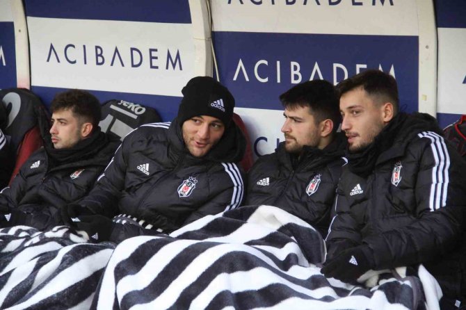 Spor Toto Süper Lig: D.g. Sivasspor: 1 - Beşiktaş: 0 (İ̇lk Yarı)