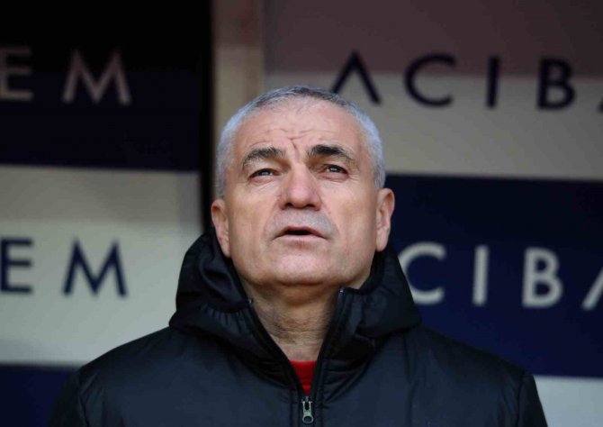 Spor Toto Süper Lig: Sivasspor: 0 - Beşiktaş: 0 (Maç Devam Ediyor)