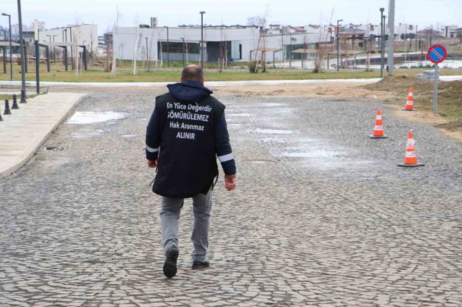 İ̇şinden Atılan İşçi, Tekirdağ’dan Ankara’ya Yürüyor