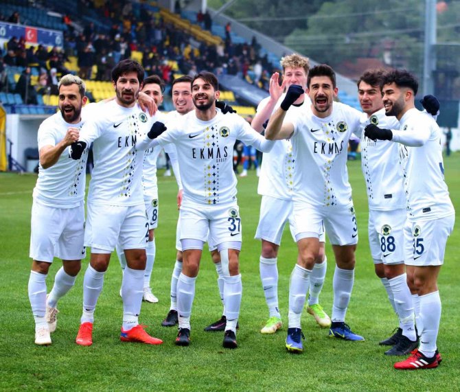 Tff 2. Lig: Menemen Fk: 3 - Bayburt Özel İ̇dare Spor: 0