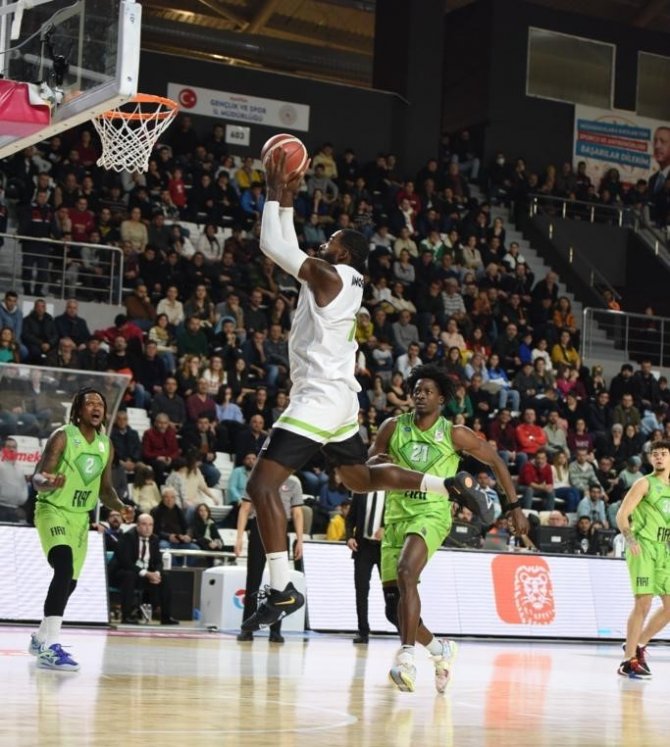 Türkiye Basketbol Süper Ligi: Manisa Büyükşehir Belediyespor: 82 - Tofaş: 76