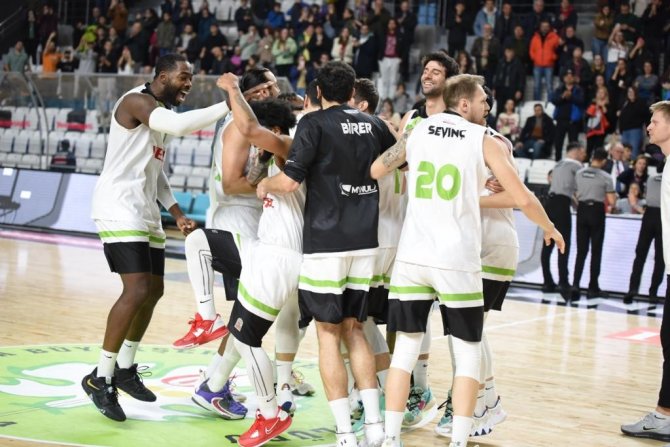 Türkiye Basketbol Süper Ligi: Manisa Büyükşehir Belediyespor: 82 - Tofaş: 76