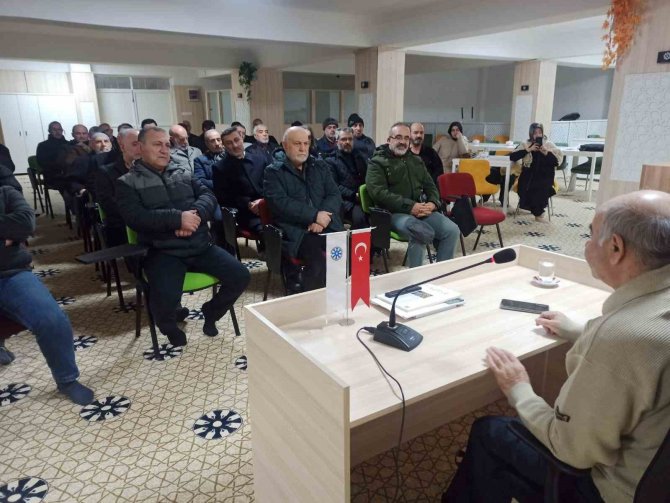 Prof. Dr. Aktepe: "Din Ve Kültürün Karışması Radikalizmi Doğurur"