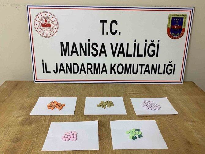 Araçla Uyuşturucu Ticareti Jandarmaya Takıldı