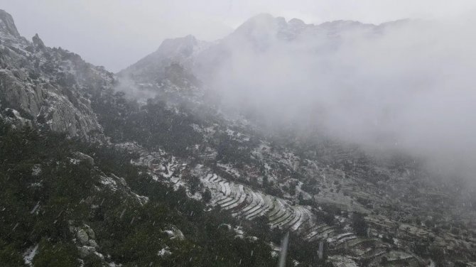 Latmos’a Yılın İlk Karı Düştü, Kartpostallık Görüntüler Ortaya Çıktı