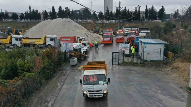 Bağcılar Belediyesi Karla Mücadele Timi Göreve Hazır