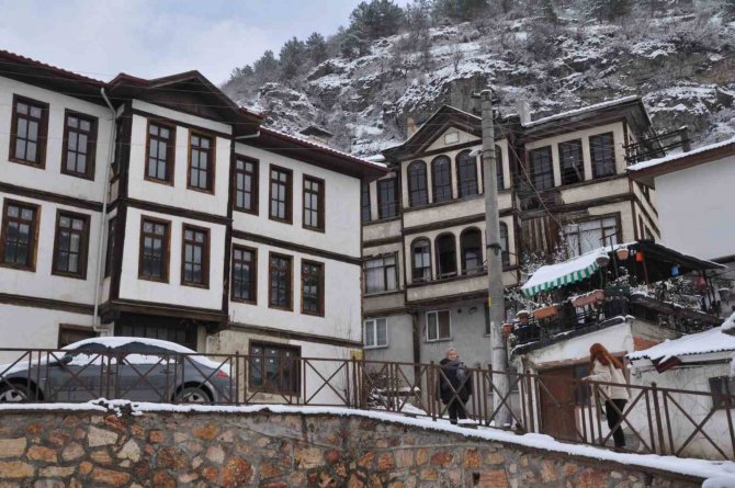 Tarihi İlçe Mudurnu’da Kış Güzelliği