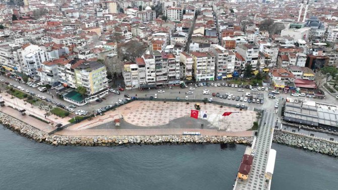 Gemlik Meydanına Estetik Dokunuş