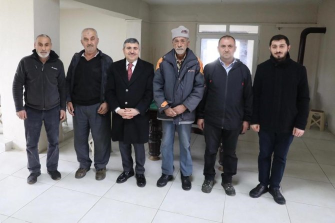 Vali Atay Köy Mesaisinde