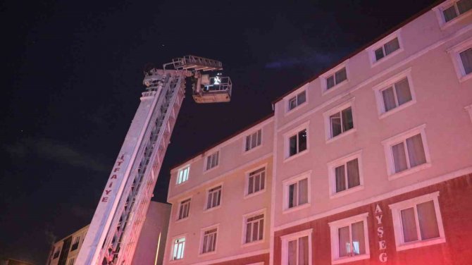 Edirne’de Çatıda Çıkan Yangın Korkuttu