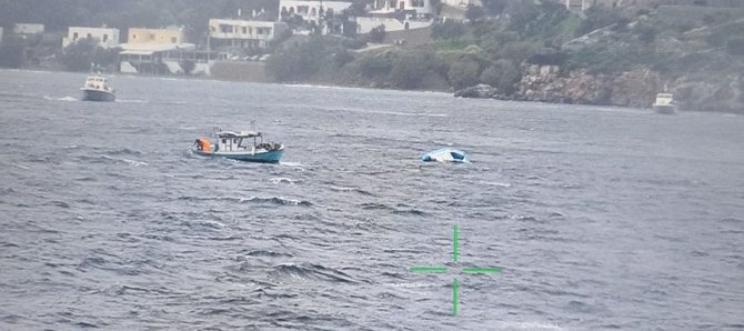 Ege Denizi’nde Göçmen Teknesi Battı: 4 Ölü