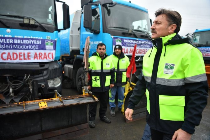 Bahçelievler’de Kar Yağışına Karşı Bin 200 Personel, 152 Araç Ve İş Makinesi 7/24 Görev Yapacak