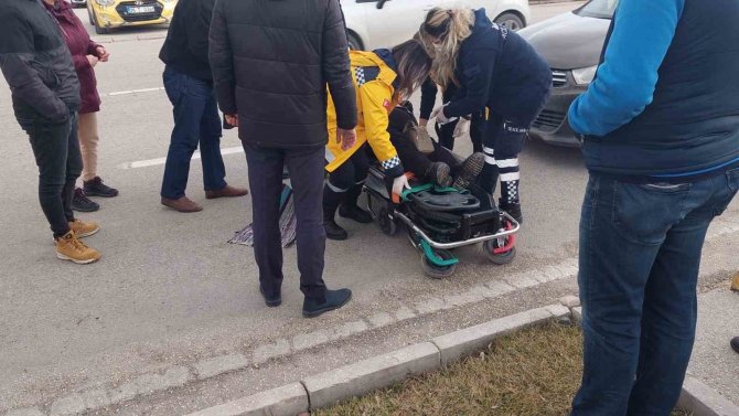 Eskişehir’de Otomobilin Çarptığı Kadın Yaralandı