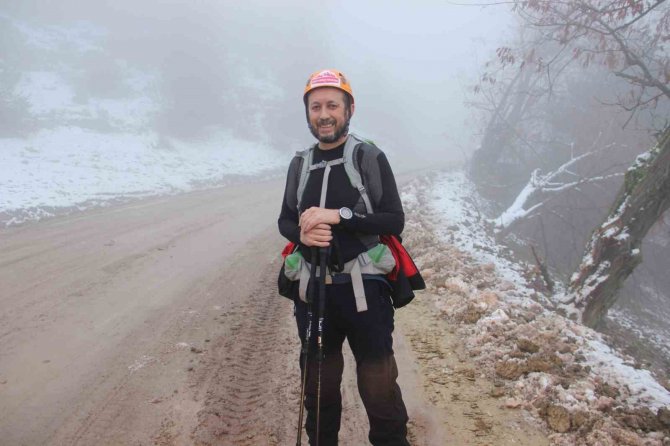 Karla Kaplanan Spil Dağcıların Akınına Uğradı