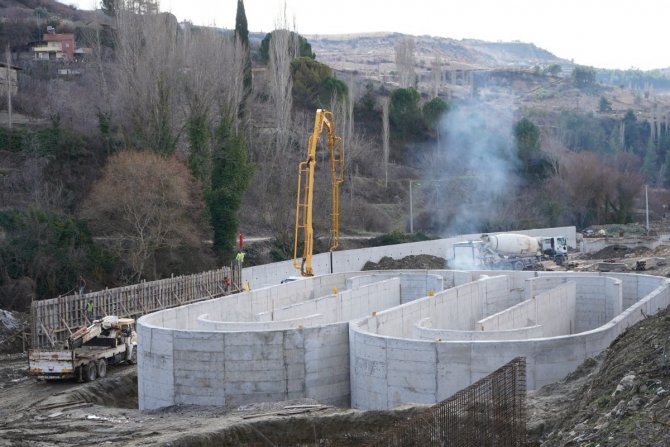 Demirci’nin Dev Yatırımında Yapım Çalışmaları Devam Ediyor