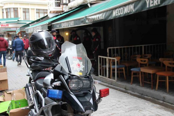 Alacak Verecek Kavgasında Silahlar Konuştu: 1’i Ağır 3 Yaralı