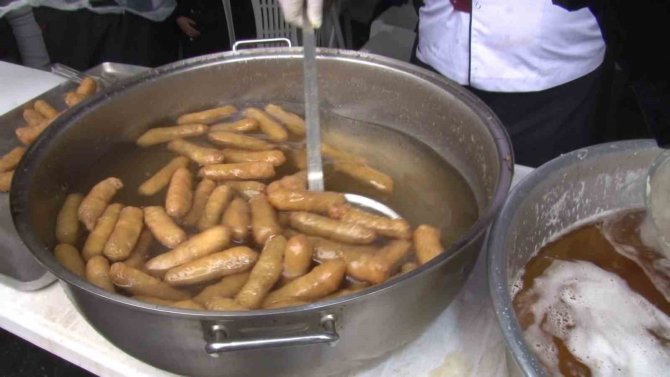 Ümraniye’de Erzurum Rüzgarı Esti: 2 Ton İ̇spir Kuru Fasulyesi Dağıtıldı