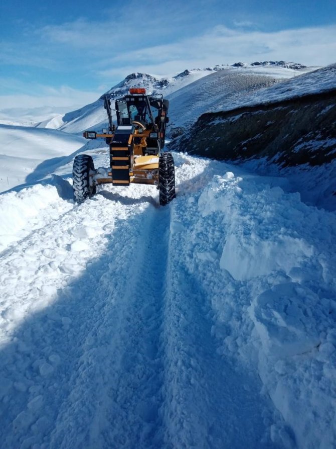 Kars’ta Karla Mücadele Çalışmaları Devam Ediyor