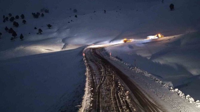 2000 Rakımda Eksi 10 Derecede Yoğun Karla Mücadele