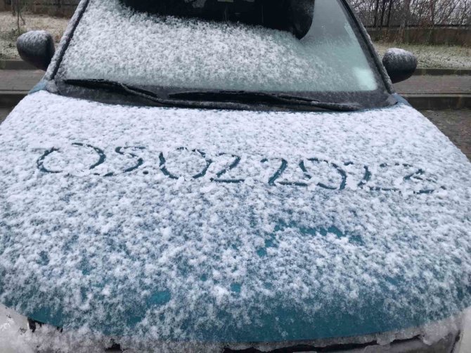 Kocaeli’de Karla Karışık Yağmur Etkili Oluyor