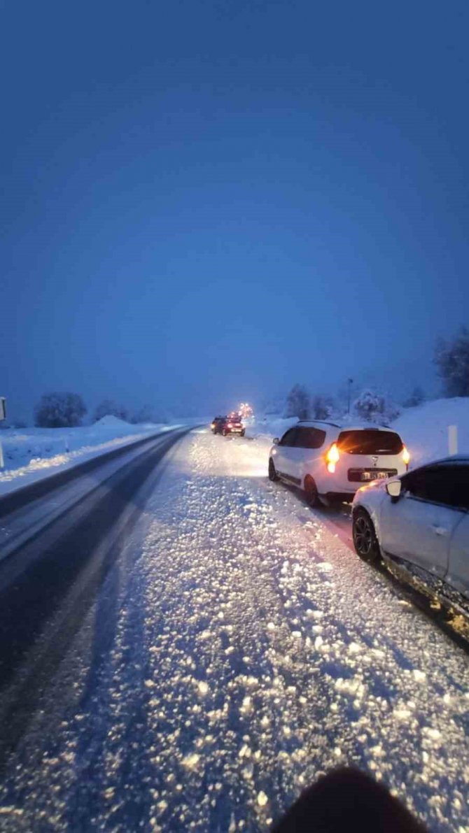 Konya-antalya Karayolu Ulaşıma Kapatıldı