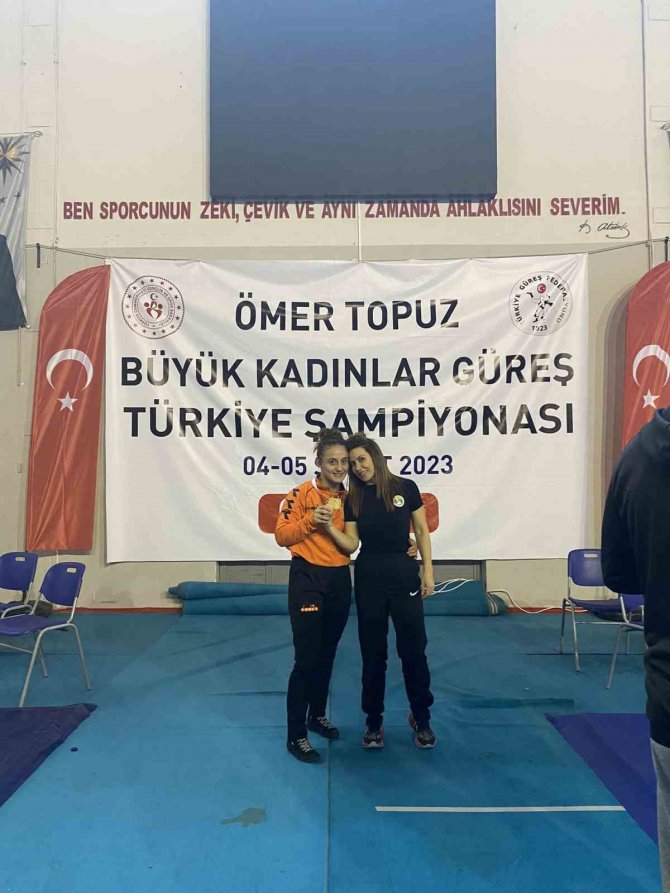 Köyceğizli Sporcu İ̇lyasoğlu Altın Madalyanın Sahibi Oldu