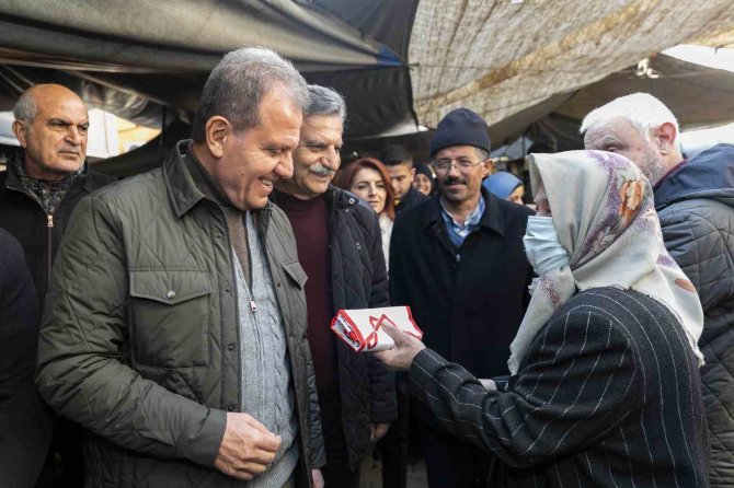 Seçer, Akdeniz İlçesi Esnaflarıyla Buluştu